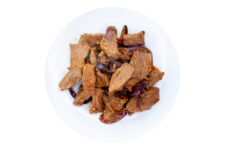A recipe for stewed beef with pickled ginger