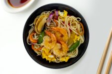 Recipe for fried noodles with shrimp