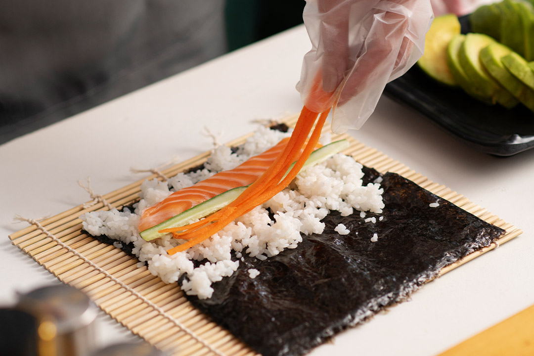 Как делать суши